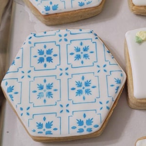 Mediterranean tile stencil