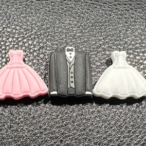 1083 2 COUNT Wedding Themed Silicone Focal Beads
