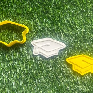 9211 Graduation Cap Cookie Cutter And/Or Stamp
