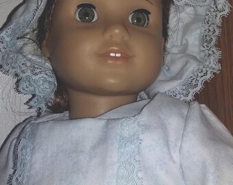 Vestido colonial con gorro para muñeca de 18"