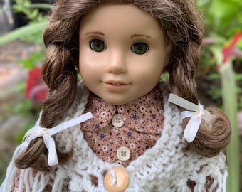 Vestido escolar para muñecas de 18” con chal