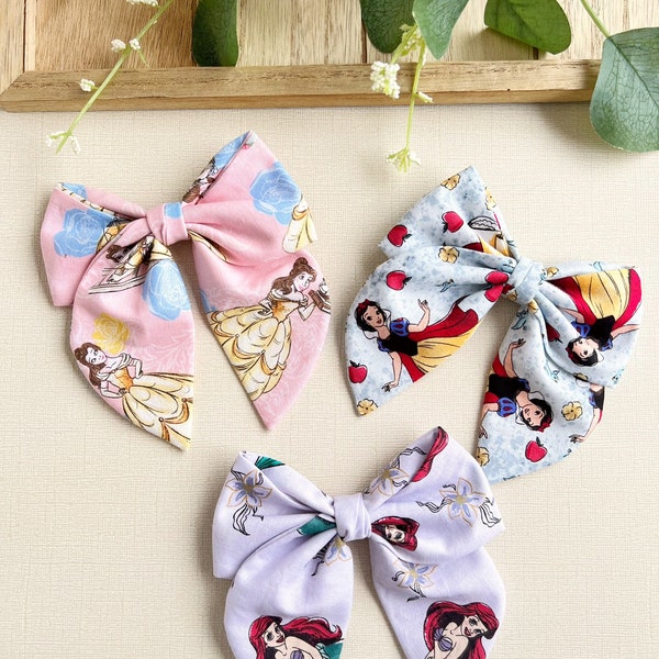 Disney Princess hair bows,Ariel hair bows, Princess Jasmine hair bow,Beauty and the Beast,Aladdin,Disney bows,The little mermaid,Snow white