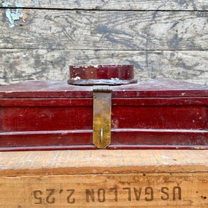 Antique Shaving Box, Vintage Wooden Chest, Unusual Wooden Box, Painted Wood Chest, Hardware, Lock Box, Latch Box, Wood Box, Barbers Set Box