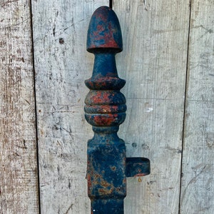 Antique Cast Iron Post, Fence Gate Post, Victorian Architectural Salvage, Outdoor Decorations, Yard Art, Rustic Home decor, 1800s Garden Art