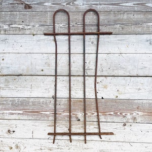 Vintage Garden Fence Wrought Iron Hairpin Fence Victorian Gate Outdoor Decorations Shabby Chic Decor 1800s Architectural Salvage Yard Art