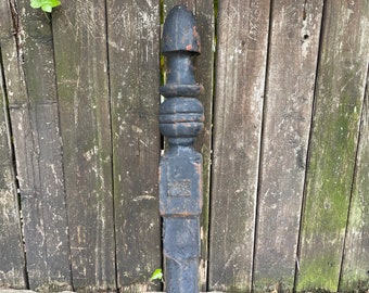 Antique Cast Iron Post, Fence Gate Post, Victorian Architectural Salvage, Outdoor Decorations, Yard Art, Rustic Home decor, 1800s Garden Art