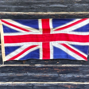 Vintage Union Jack Flag, British WWII Flag, Nautical Ships Flag, LARGE Old Flag, Vintage flags, Wall hanging British Antiques Home Decor