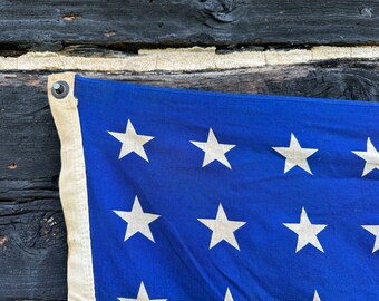 ヴィンテージ48星アメリカ国旗：アンティーク調の素朴な愛国心あふれる