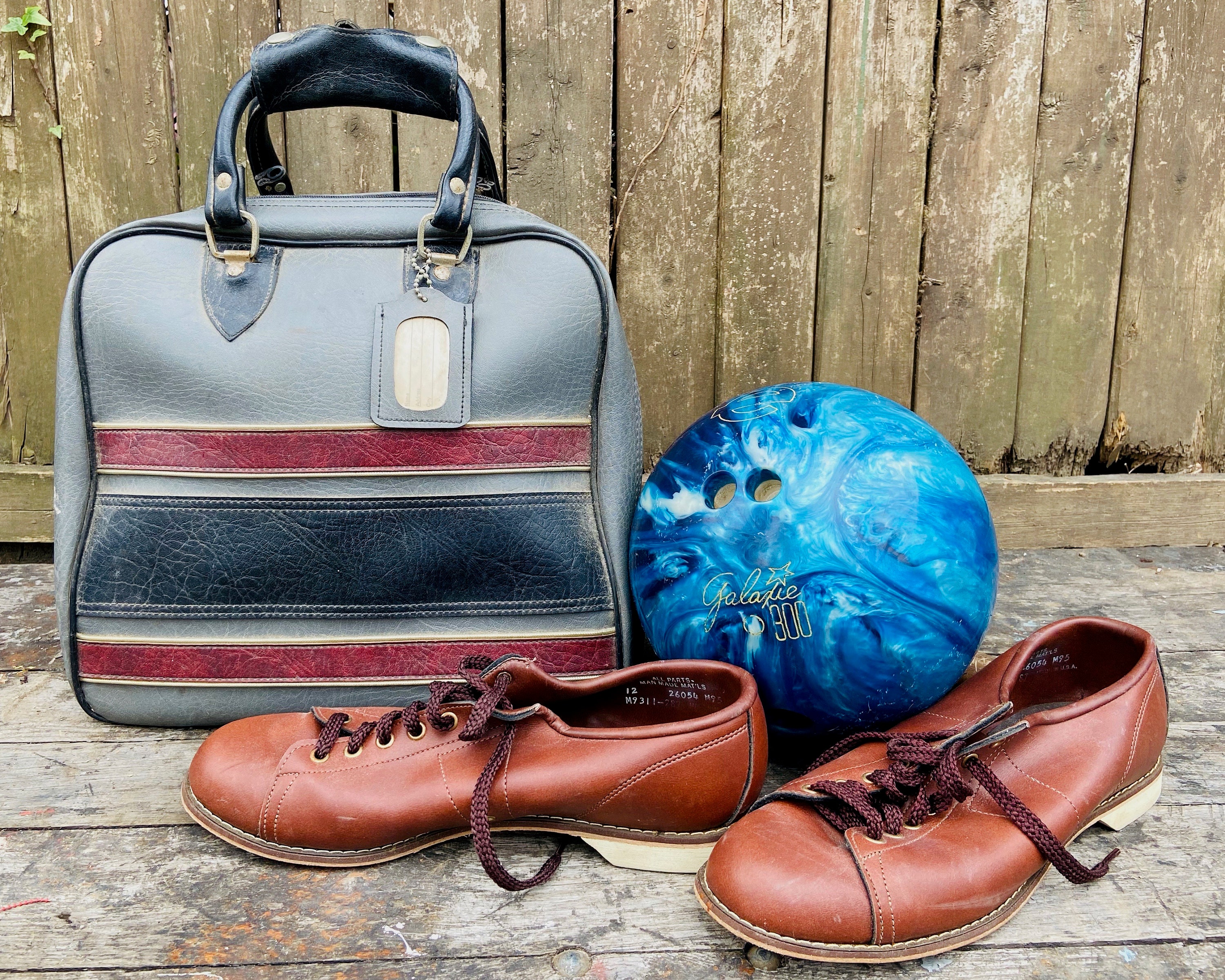 Bowling ball bag and best sale shoes