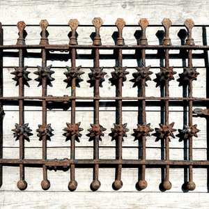 Antique Wrought Iron Garden Fence: Victorian Shabby Chic Decor