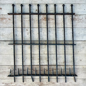 Antique Iron Fence, Victorian Garden Gate, Fence Piece, Architectural Antiques, Outdoor Decorations, Wall Decor, 1800s Yard Art, Large Grate