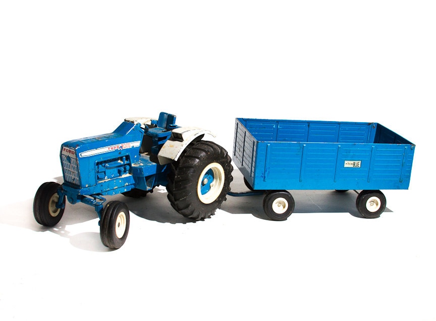 Vintage Ford Toy Tractor With Trailer Metal Die Cast Vintage