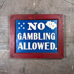 Antiguo NO SE PERMITE JUEGO Signo alrededor de la década de 1920, Gráfico de tarjetas y dados, Señalización enmarcada en cartulina, Decoración para colgar en la pared, Decoraciones de pub bar