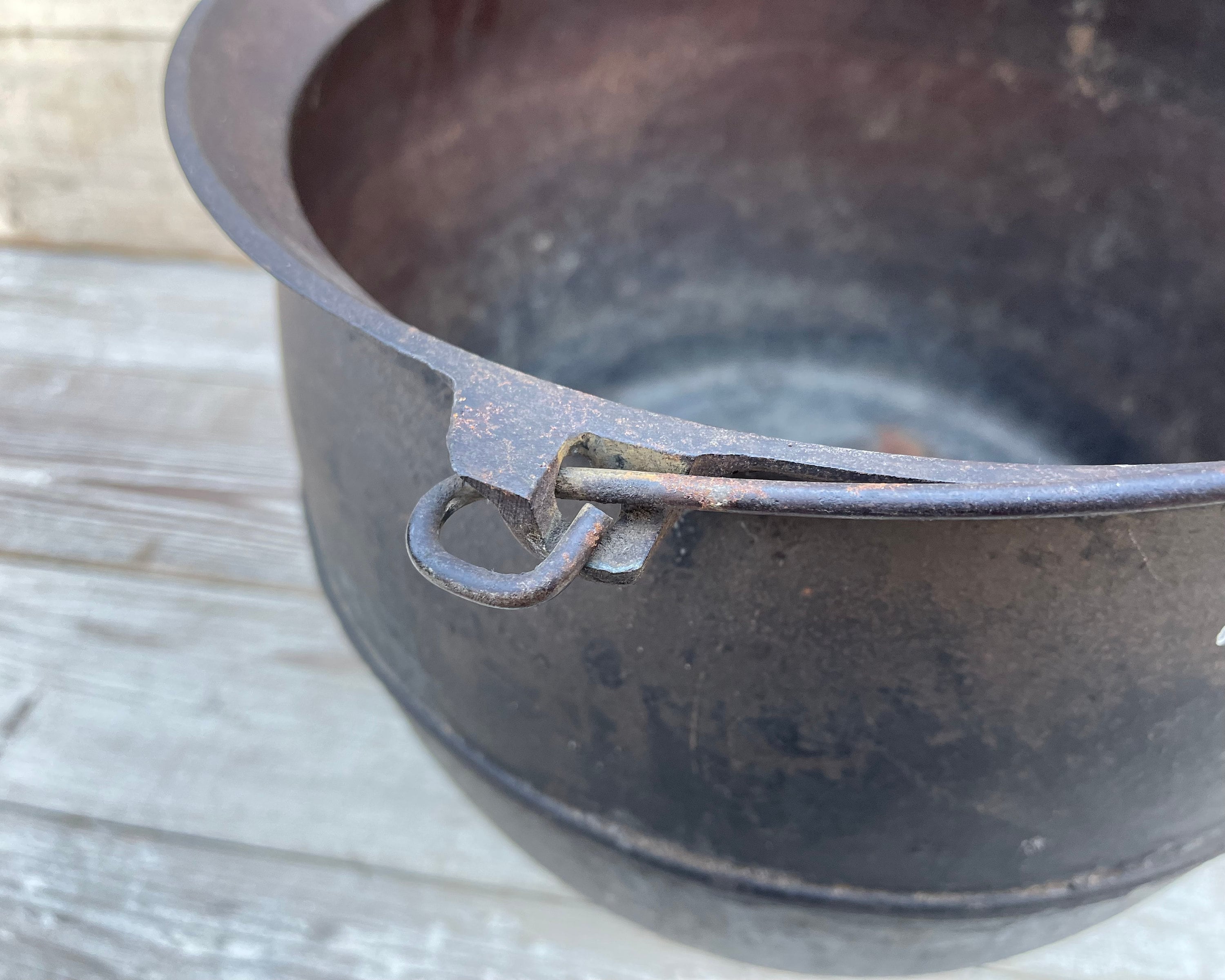 20 Gallon 50 Gallon Cast Iron Cauldron For Sale