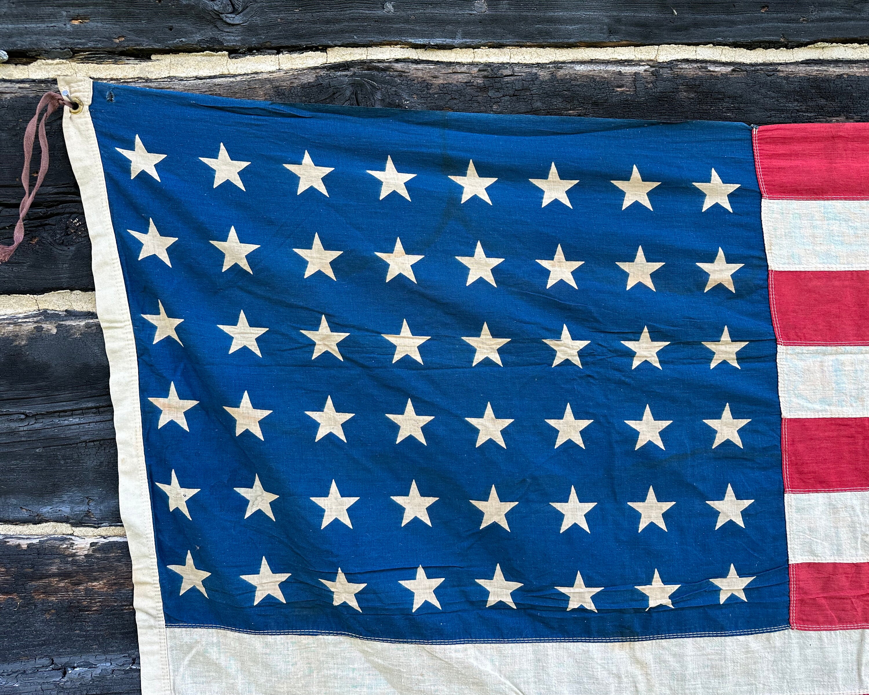 実物 アメリカ合衆国国旗 推定1940年代 48スター 48星 1940年代のヴィンテージ48星アメリカ国旗：素朴な壁飾り（68x41インチ