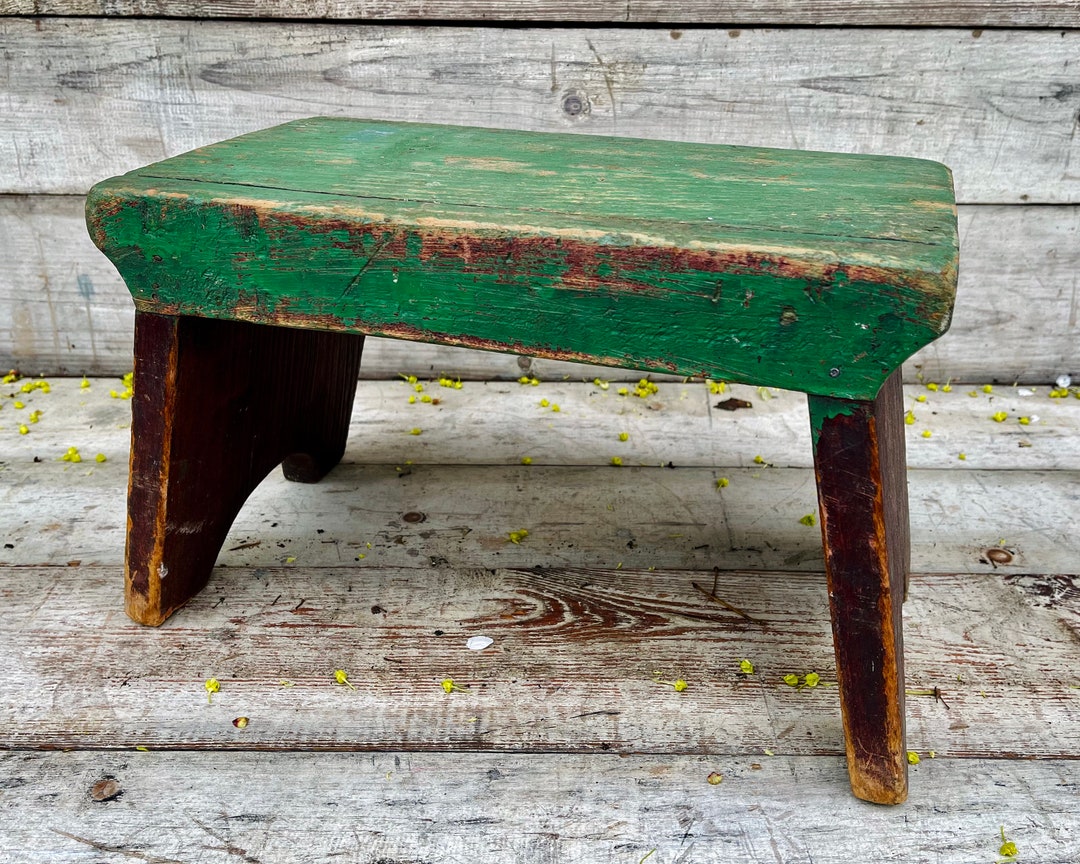 Antique Wooden Stool in Nice Old Green Paint, Primitive Wood Stool ...