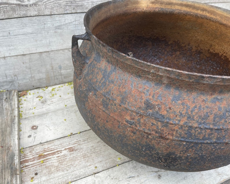 Large Antique Cast Iron Cauldron Farmhouse Antiques Etsy
