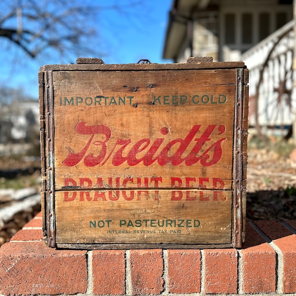 Antique Beer Crate with Latch BREIDTS Draught Beer NOT PASTURIZED Pre Prohibition Box, Elizabeth New Jersey Brewery Breweriana
