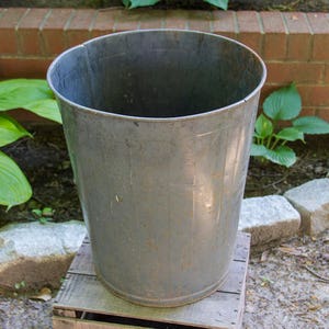 Mid Century Garbage Cash, Vintage Trash Can, Metal Waste Basket, MCM Home Decor, Outdoor Garden Decorations Planter, Yard Art, Short Steel