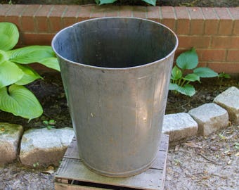 Mid Century Garbage Cash, Vintage Trash Can, Metal Waste Basket, MCM Home Decor, Outdoor Garden Decorations Planter, Yard Art, Short Steel