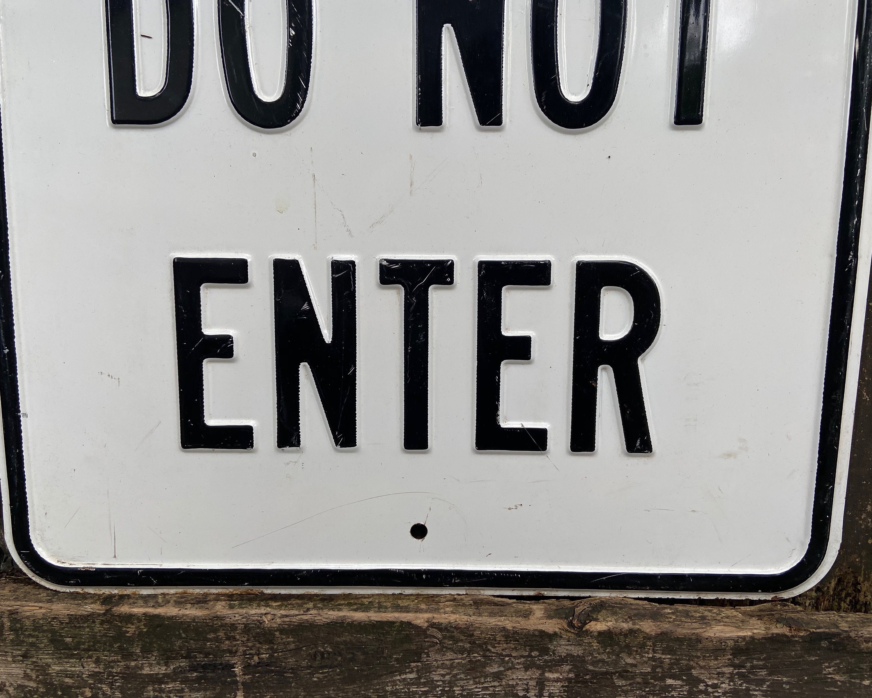 Vintage Metal Sign ONE WAY Do NOT Enter Sign Highway Traffic Sign