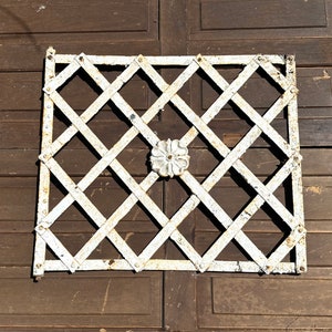 Cast Iron Gate, Garden Lattice Fence, Antique Victorian Home Decor, Yard Art, Window Gate Cover, Yard Art, Outdoor Decorations, Wall Hanging