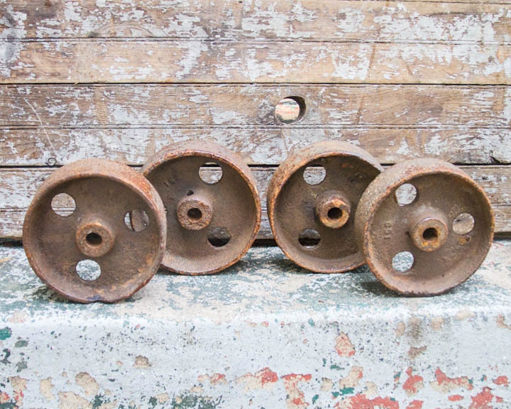 Antique Cast Iron Wheels Railroad Cart Wheels Hit Miss Engine Etsy