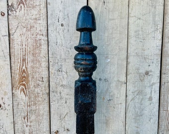 Antique Cast Iron Post, Fence Gate Post, Victorian Architectural Salvage, Outdoor Decorations, Yard Art, Rustic Home decor, 1800s Garden Art