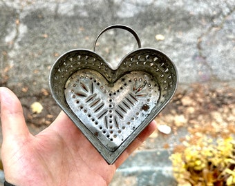 Antique Punched Tin Heart Mold, Folk Art Primitive Cheese Mould, Pennsylvania Frakturs Pinwheel, Small Cute Sized, Americana Rustic Decor