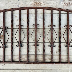 Antique Iron Gate, Victorian Garden Gate, Fence Piece Architectural Antiques, Outdoor Decorations, Wall Decor, 1800s Yard Art, Large Grate