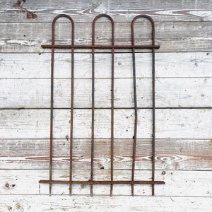 Vintage Garden Fence Wrought Iron Hairpin Fence Victorian Gate Outdoor Decorations Shabby Chic Decor 1800s Architectural Salvage Yard Art