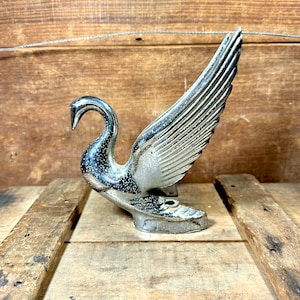 Vintage Hood Ornament, SWAN Mascot, Antique Autombile, Sculpture, Statue, Garage display