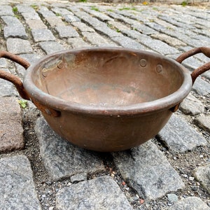 Antique Copper Pot Cauldron, Vintage Copper Kettle, Candy Making Pot, Outdoor Decorations, Yard Art, EXTRA Big Planter, Farm House Style