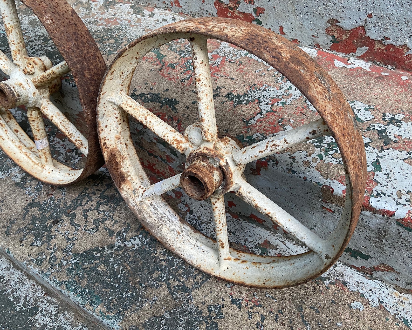 Antique Cast Iron Wheels 16’’ BIG Railroad Cart Hit - Etsy