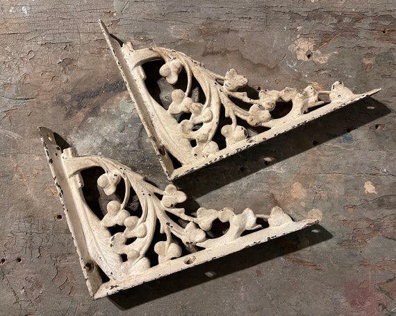 Antique Cast Iron Corbels, Victorian Corbels, Smaller Sized Corbel,  Architectural Salvage, Ornate, Shelf Bracket, White Paint, Shabby Chic 