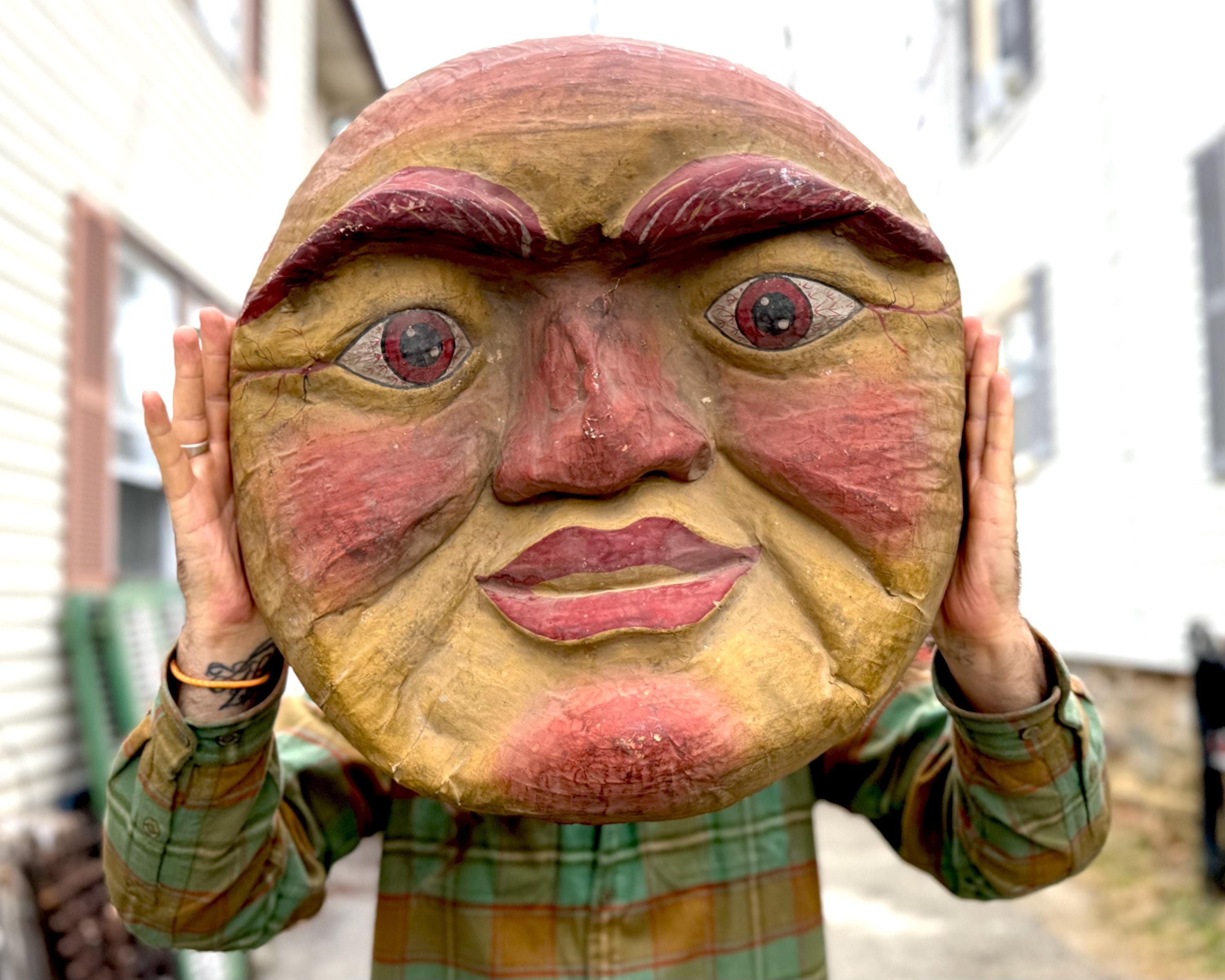 Paper maché moon - Etsy België, image size:3000x2400