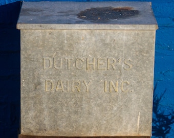 Boîte vintage Dutcher's Dairy Milk : décoration de ferme galvanisée