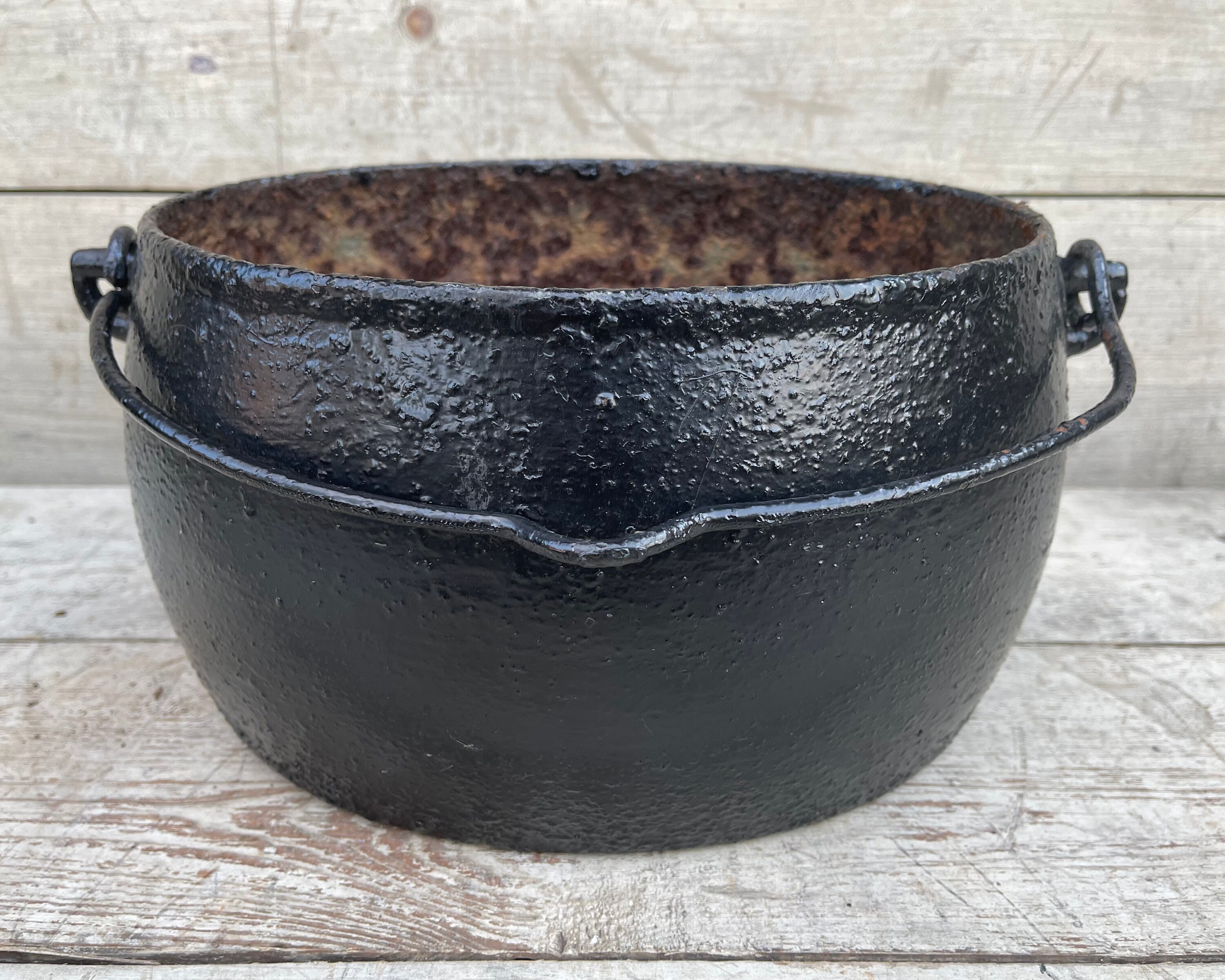 Vintage Cast Iron Dutch Oven Large Iron Pot With Handle 1300 B Cast Iron  Outdoor Decorations Planter Yard Art Flower Pot Heavy Water Bucket 