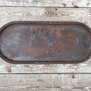 Antique Cast Iron Griddle: Large Farmhouse Skillet with Gate Mark