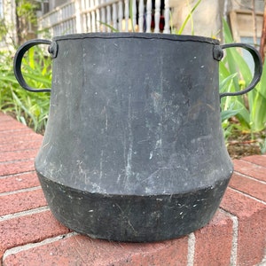 Antique Copper Pot with Great Unusual Shape, Primitive Copper Pot, Flower Pot, Kitchen Decor, Planter, Rustic Home Decor, Vintage Bucket