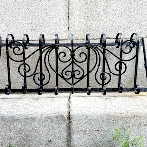 Antique Iron Window Cover, Victorian 1800s Home Architectural Salvage Decor, Large ORNATE HEART Design, Window Gate Decor, Cast Iron Art