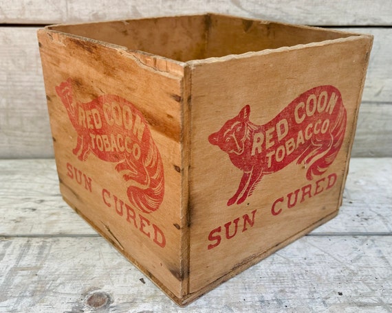 Vintage Wooden Crate Tobacco Crate RED COON TOBACCO Primitive Decor Small  Cute Taylor Bros Winston Salem North Carolina 1946 Bar Room Pub