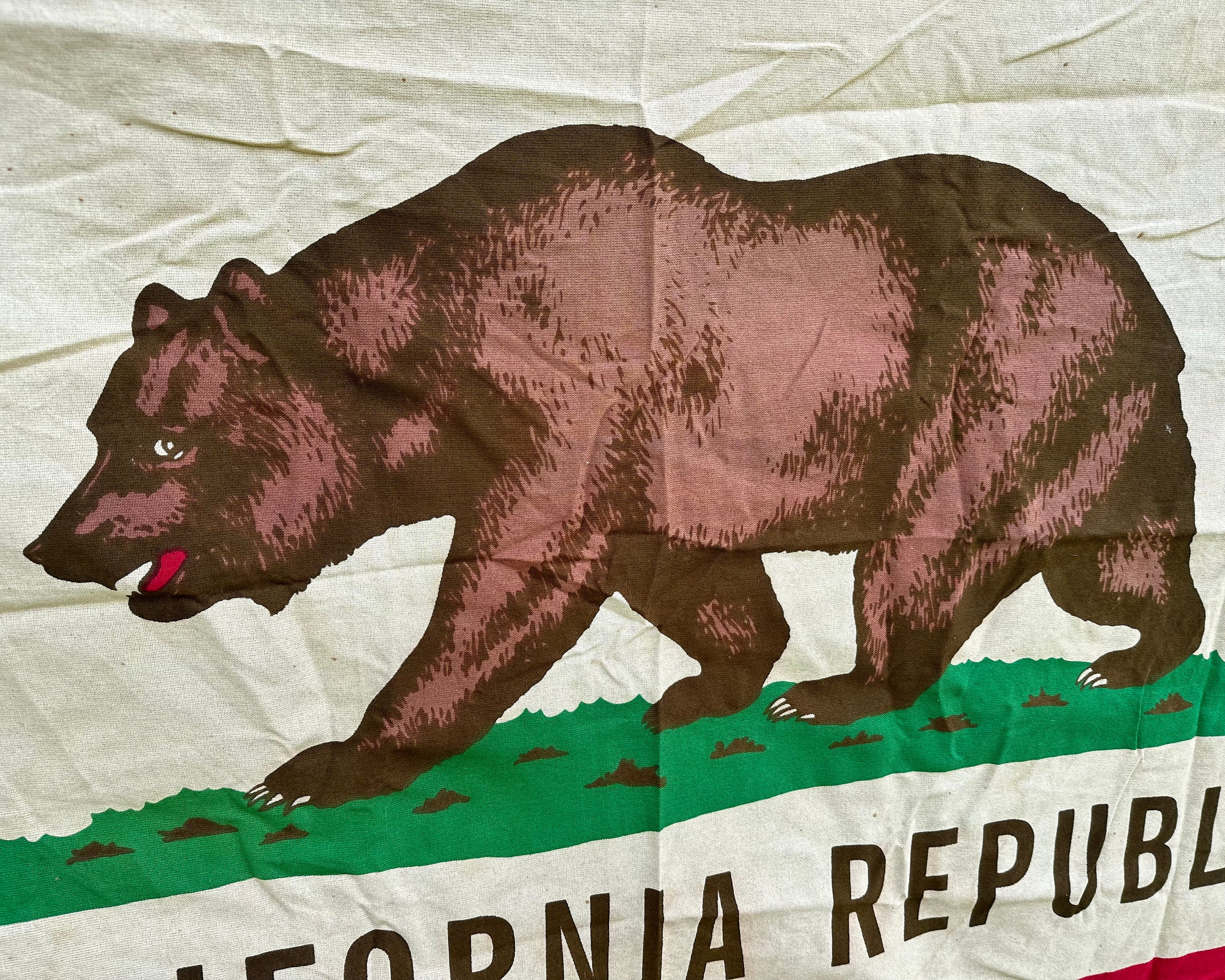 カリフォルニア州旗 ヴィンテージ ベアフラッグ オリジナル 綿 USA 米国 ヴィンテージ カリフォルニア ベア フラッグ: 茶染めの緑青