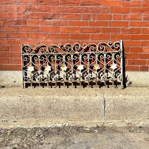 Garden Fence, Victorian Home Decor, Yard Art, Flower Gate, HEART DESIGN, Wall Hanging, Rustic Architectural Salvage, Vintage Window Gate