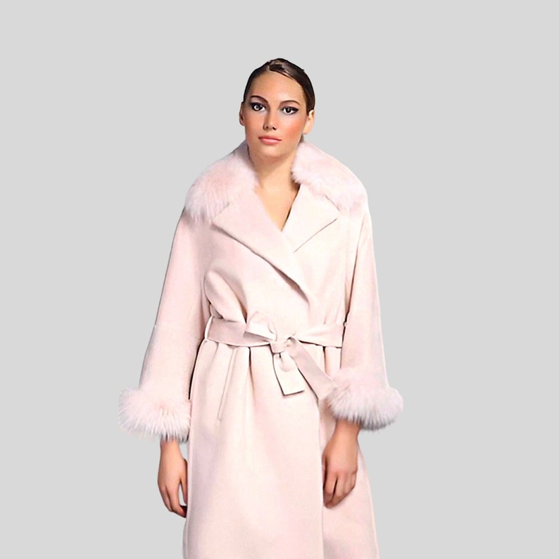 Light Pink Wool Cashmere Coat With Removable Real Fox Fur Collar and