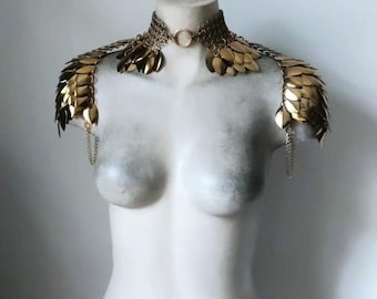 Gold Brass Athena Scalemail & Chainmail Shoulder Armor