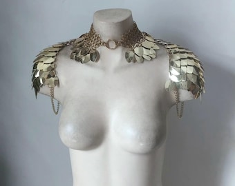 Gold Brass Athena Scalemail & Chainmail Shoulder Armor