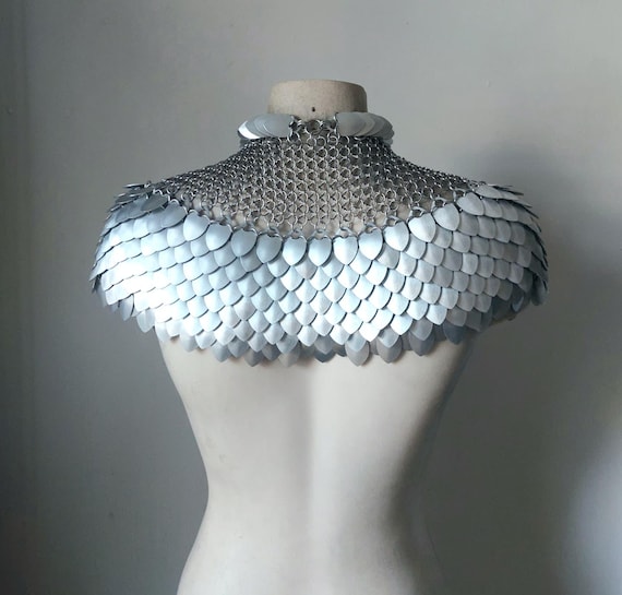 [NOT4NERD] Ashen Dawn Incision Mesh Sleeveless/追跡付 Silver Scalemail Chainmail Harness Shoulder Pauldrons Shroud