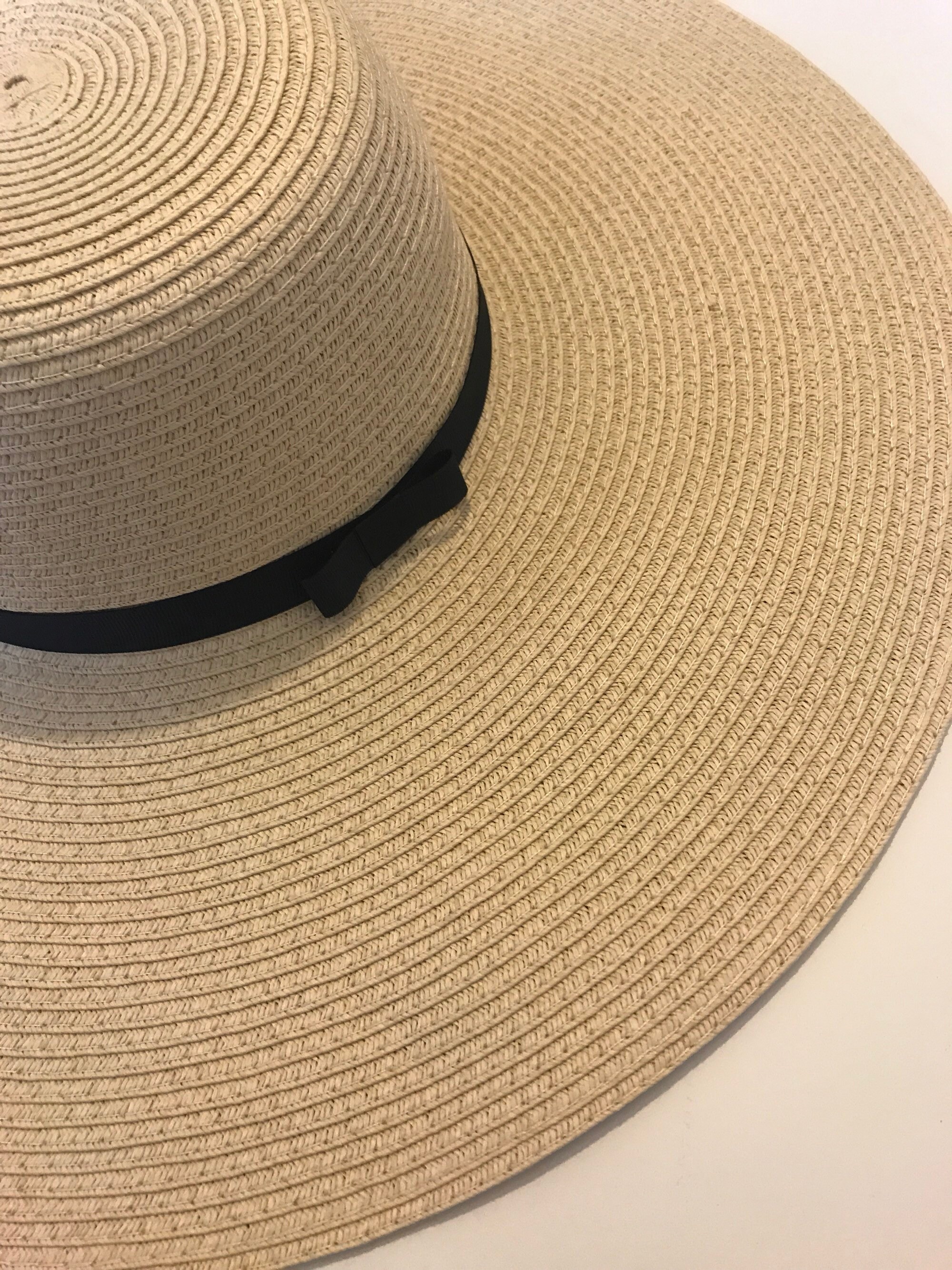 Lovely Floppy Sun Hat With Black Bow 