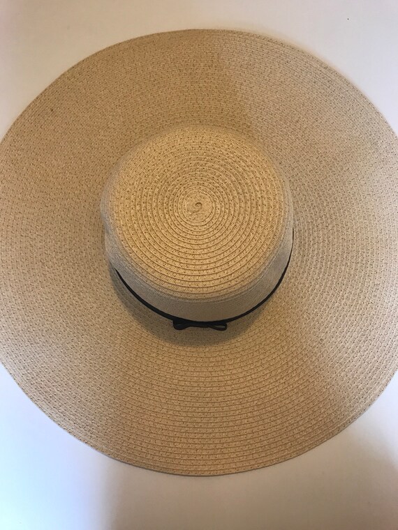 Lovely Floppy Sun Hat With Black Bow 